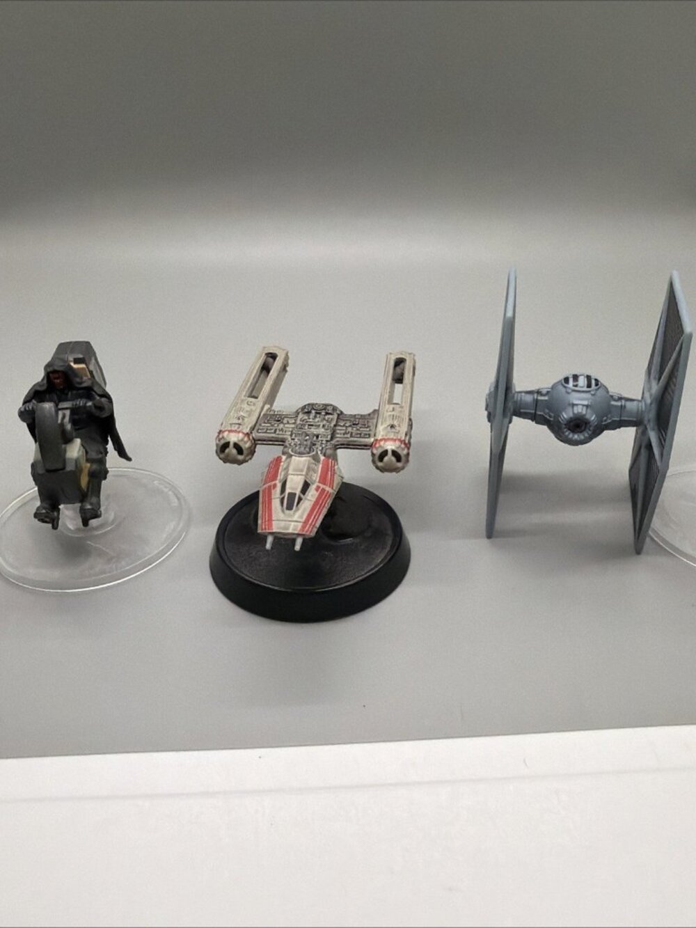 2014 Star Wars Hotwheels 1:64 Scale Diecast Flying Vehicles-Lot Of 3